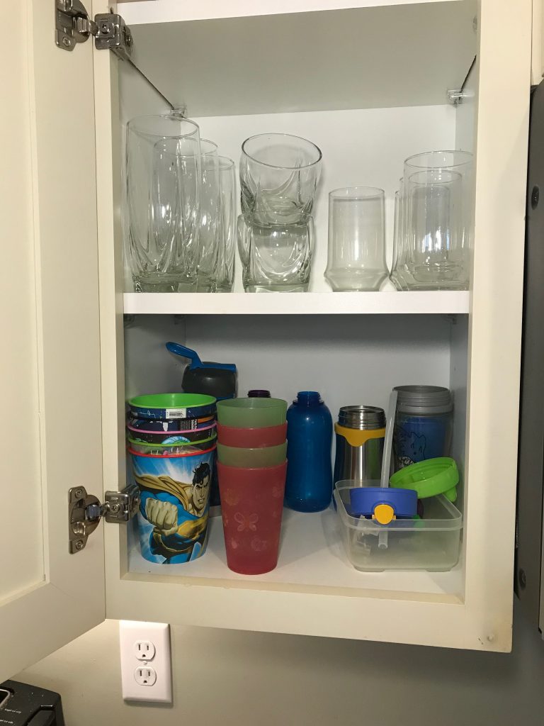 Organization solutions for your kitchen.  #momlife #organization #tips #information #productivity