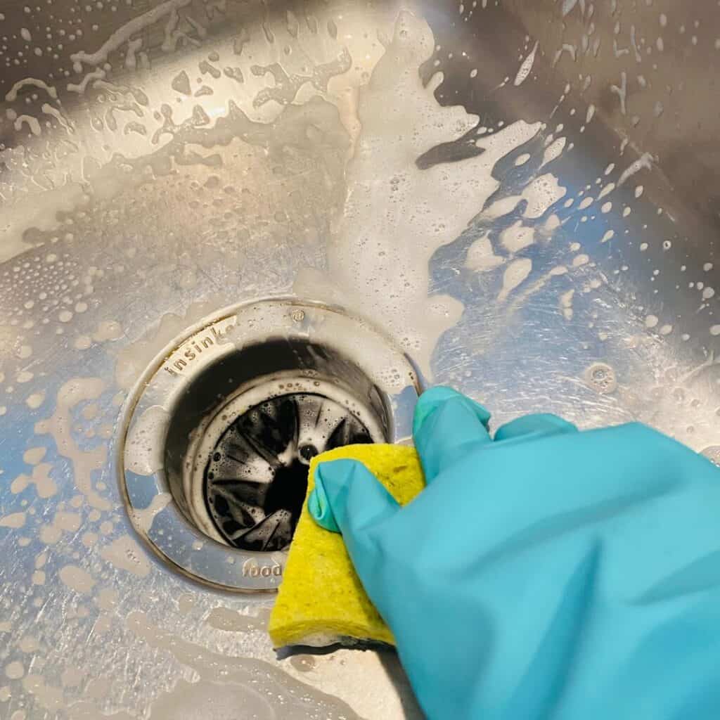 how to get rid of smell in garbage disposal clean sink